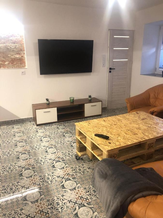 Blisko Teatru 2 Apartment Валбжих Екстериор снимка
