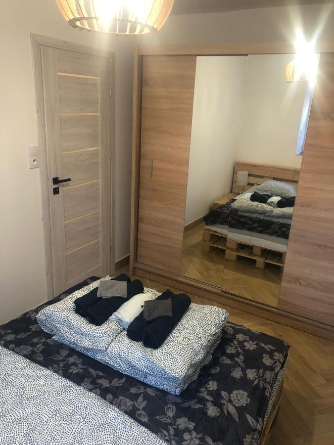 Blisko Teatru 2 Apartment Валбжих Екстериор снимка